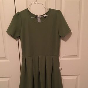 LULAROE AMELIA DRESS size LARGE
